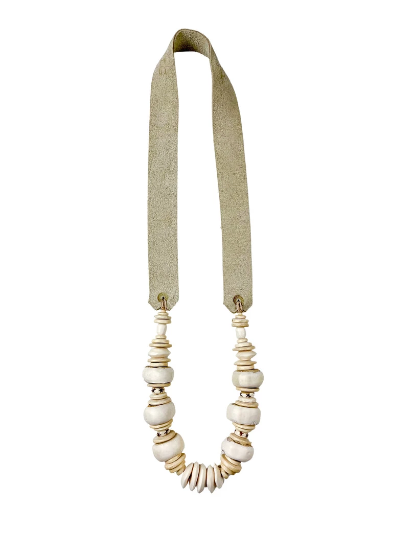 Twine + Twig Mid Classic Necklace | B + W B+W Collection 9 Twine + Twig Mid Classic Necklace | B + W B+W Collection