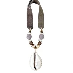 Twine + Twig Mid Shell Pendant Necklace | Cowrie Cowrie Collection
