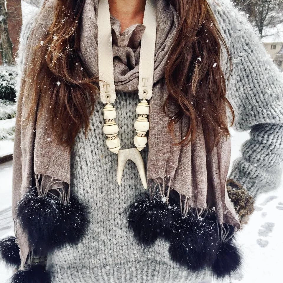 Twine + Twig Neutral Collection Antler Double Tip Necklace | Neutral 3 Twine + Twig Neutral Collection Antler Double Tip Necklace | Neutral