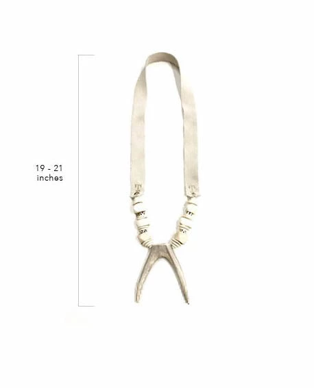 Twine + Twig B+W Collection Antler Double Tip Necklace | White 5 Twine + Twig B+W Collection Antler Double Tip Necklace | White