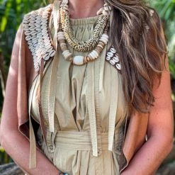 Twine & Twig Rocio G Cowrie Vest | Black Apparel