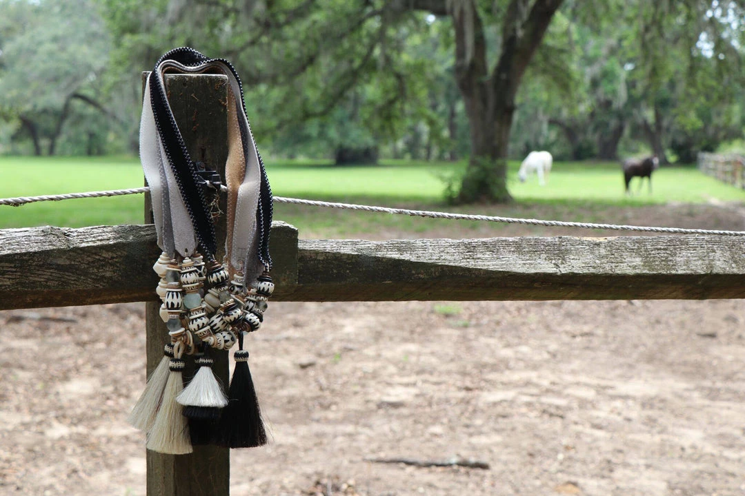 Twine + Twig Tassel Horse Hair Necklace | Ivory 5 Twine + Twig Tassel Horse Hair Necklace | Ivory