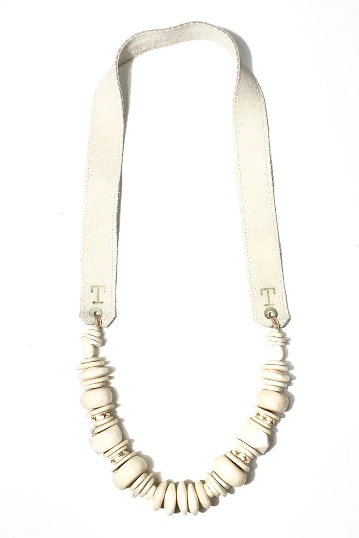 Twine + Twig Neck Party | White B+W Collection 5 Twine + Twig Neck Party | White B+W Collection