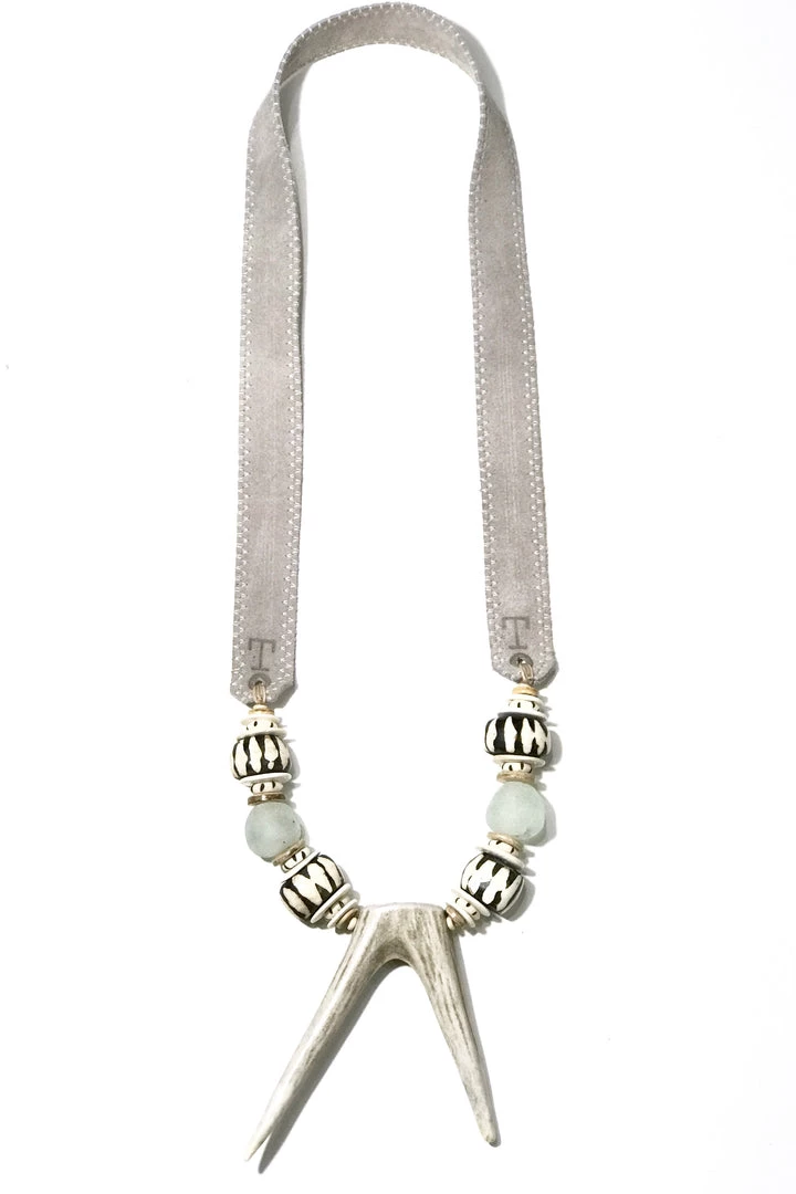 Twine + Twig Neutral Collection Antler Double Tip Necklace | Neutral 4 Twine + Twig Neutral Collection Antler Double Tip Necklace | Neutral