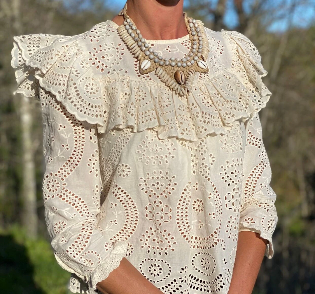 Twine + Twig Cowrie Collar Necklace | Edition 10 Cowrie Collection 4 Twine + Twig Cowrie Collar Necklace | Edition 10 Cowrie Collection