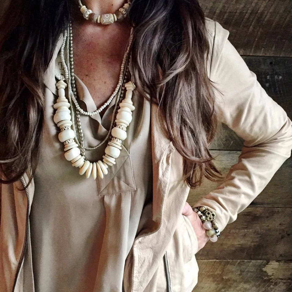 Twine + Twig Mid Classic Necklace | B + W B+W Collection 5 Twine + Twig Mid Classic Necklace | B + W B+W Collection