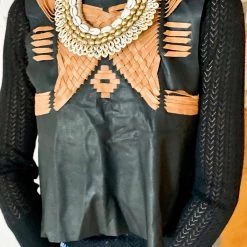 Twine & Twig Apparel Rocio G Woven Vest | Black + Camel 8 Twine & Twig Apparel Rocio G Woven Vest | Black + Camel