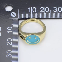 Twine + Twig Smiley Face Ring | Hot Pink