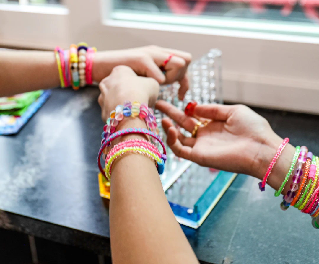 Twine + Twig Teen Collection Teen Star Seed Bracelet | Pink 3 Twine + Twig Teen Collection Teen Star Seed Bracelet | Pink