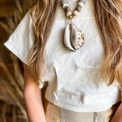 Twine + Twig Mid Shell Pendant Necklace | Cowrie Cowrie Collection