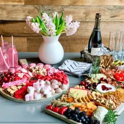 Twine + Twig Wooden Round Cutting Board