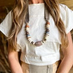 Twine + Twig Mid Classic Necklace | Cowrie